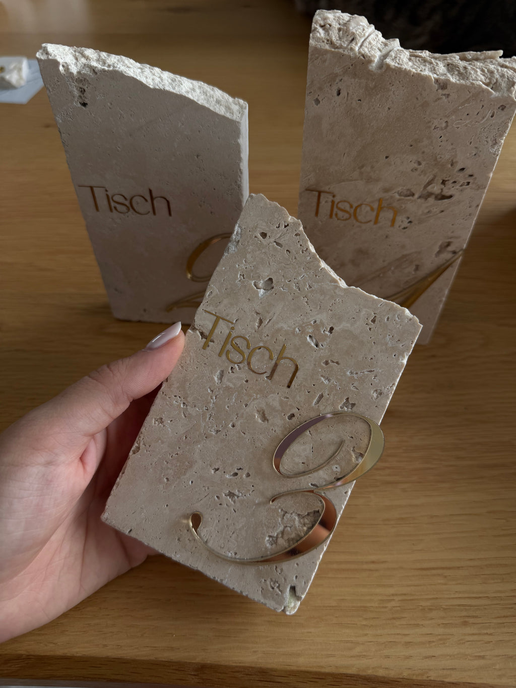 Tischnummer Sandstone